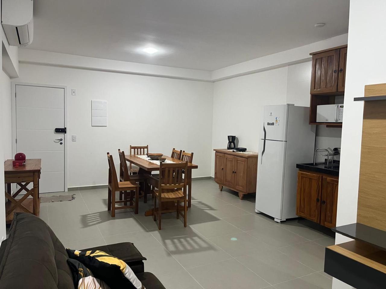 Apto De Ferias Em Maitinga Bertioga